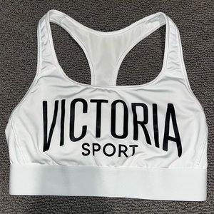 Victoria Sport sports bra